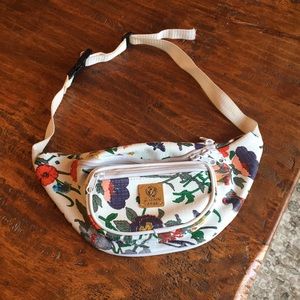 R E T R O floral fanny pack